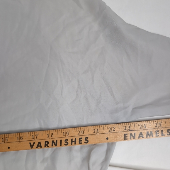 Oak and Fort 3/4 Sleeve Sheer V Neck Flowy Tunic, Size M - Picture 4 of 5